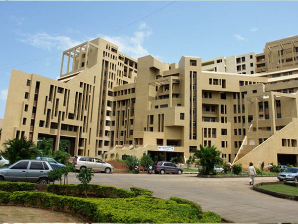 main-qimg-64c7d4b89a95185556ef4a69e75c3a6b-pjlq